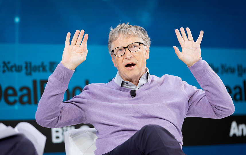 Билл Гейтс стал новой мишенью сторонников теории заговора