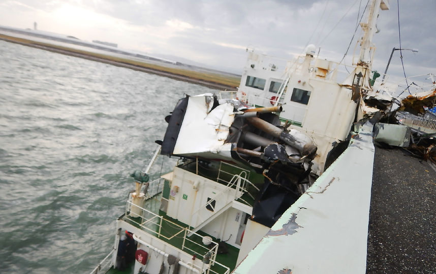 Последствия тайфуна «Джеби» в Японии. Фото AFP