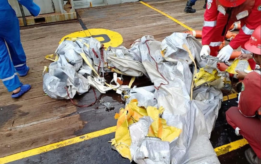 Boeing 737 потерпел крушение в Индонезии. Фото AFP