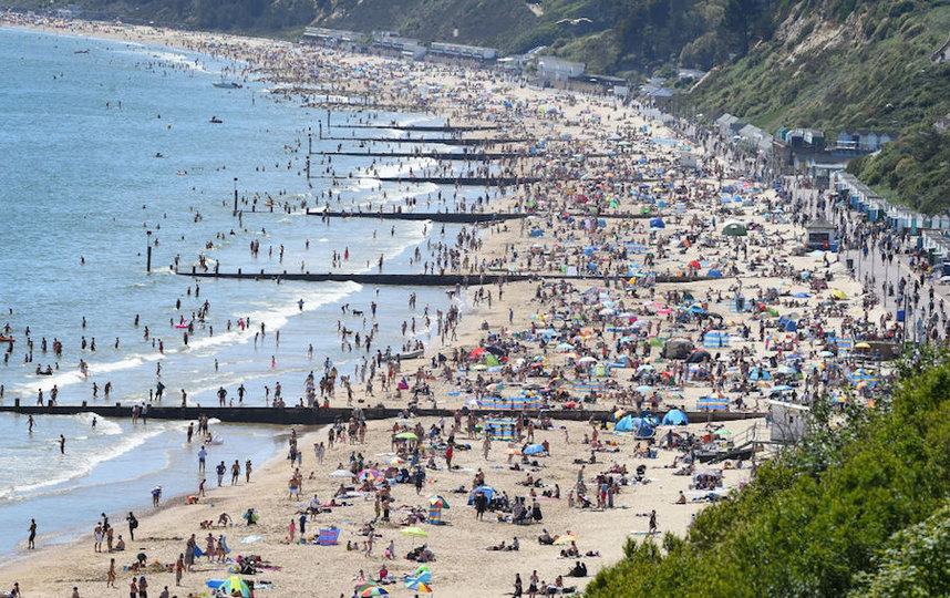 Так 25 мая выглядят британские пляжи. Фото Getty