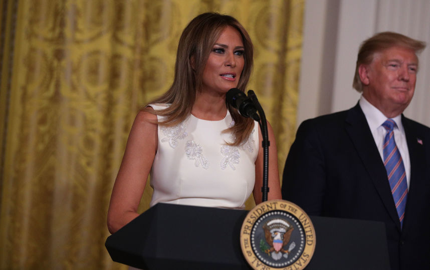 Дональд Трамп и Мелания Трамп в белом. Фото Getty