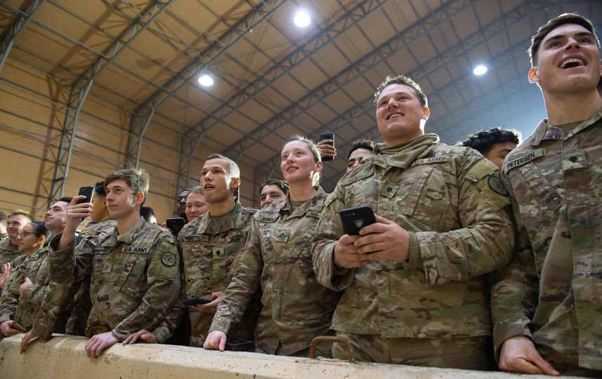 Дональд и Мелания Трамп посетили американскую авиабазу в Ираке. Фото AFP