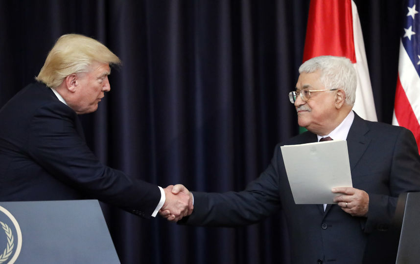 Президент США Дональд Трамп на встрече с палестинским лидером Махмудом Аббасом в Вифлееме. Фото AFP