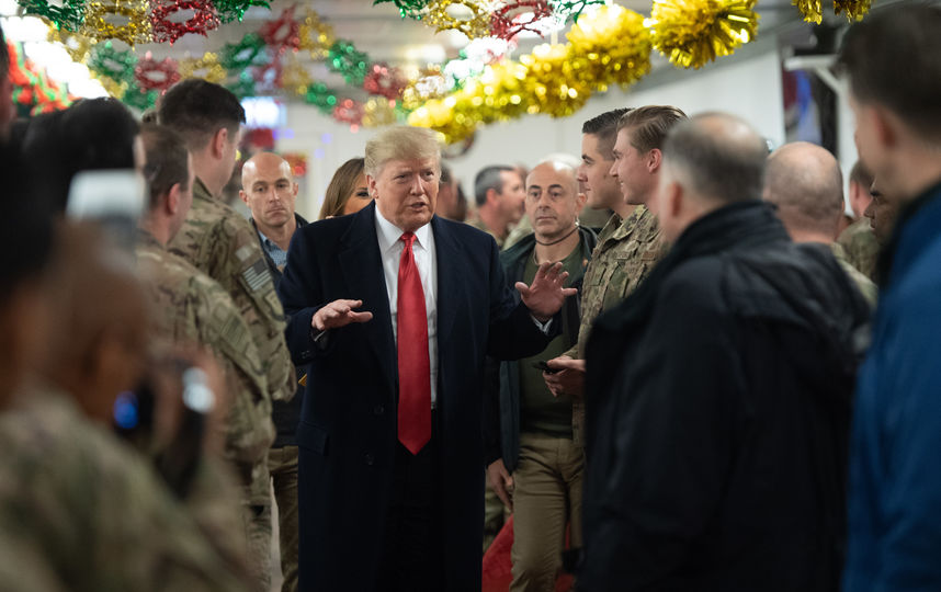 Дональд и Мелания Трамп посетили американскую авиабазу в Ираке. Фото AFP