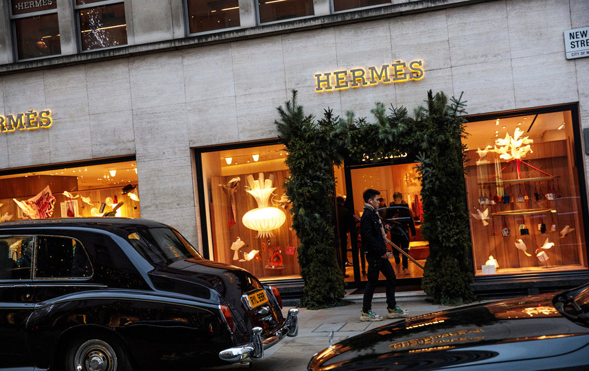 Бутик модного Дома Hermes. Фото Getty