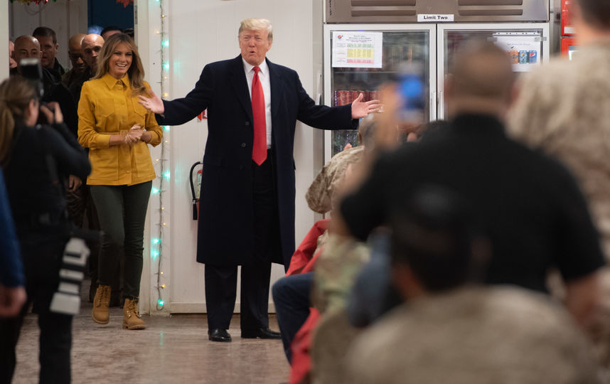 Дональд и Мелания Трамп посетили американскую авиабазу в Ираке. Фото AFP