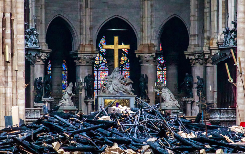 Собор Парижской Богоматери после пожара. Фото AFP