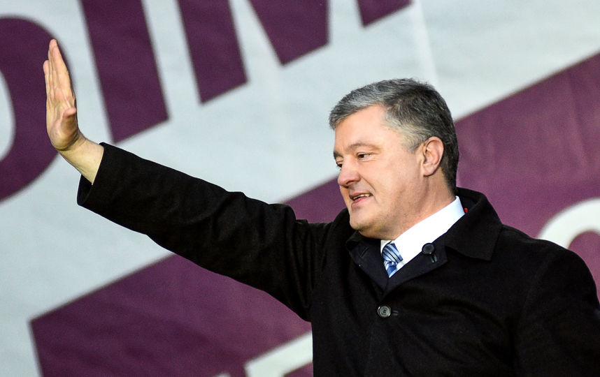 Эксперты рассказали, что нужно сделать Порошенко для победы на выборах