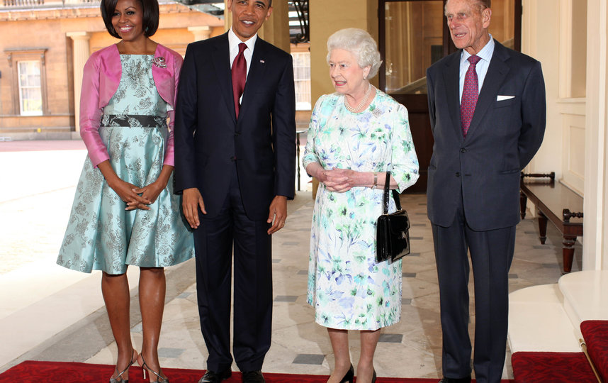 Президент США Барак Обама и королева Великобритании Елизавета II. 2011 год. Фото Getty