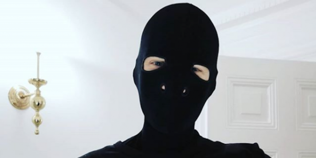 Шведский блогер.