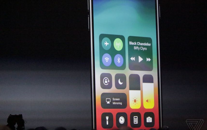 Обновлённая iOS. Фото Theverge.com