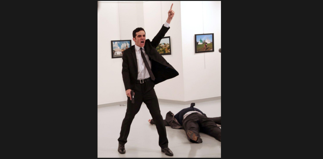 Главный приз World Press Photo вручили за фото убийцы российского посла