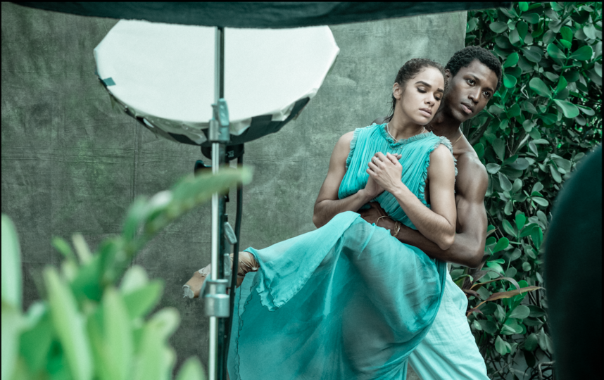 Бэкстейдж со съёмок календаря Pirelli-2019. Фото Предоставлено пресс-службой ММАМ.