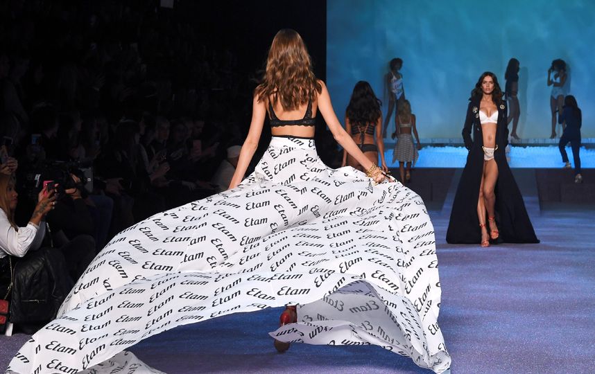 Шоу ETAM. Фото AFP