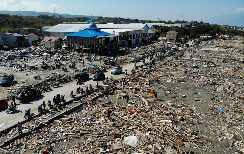 Последствия землетрясения и цунами в Индонезии. Фото AFP