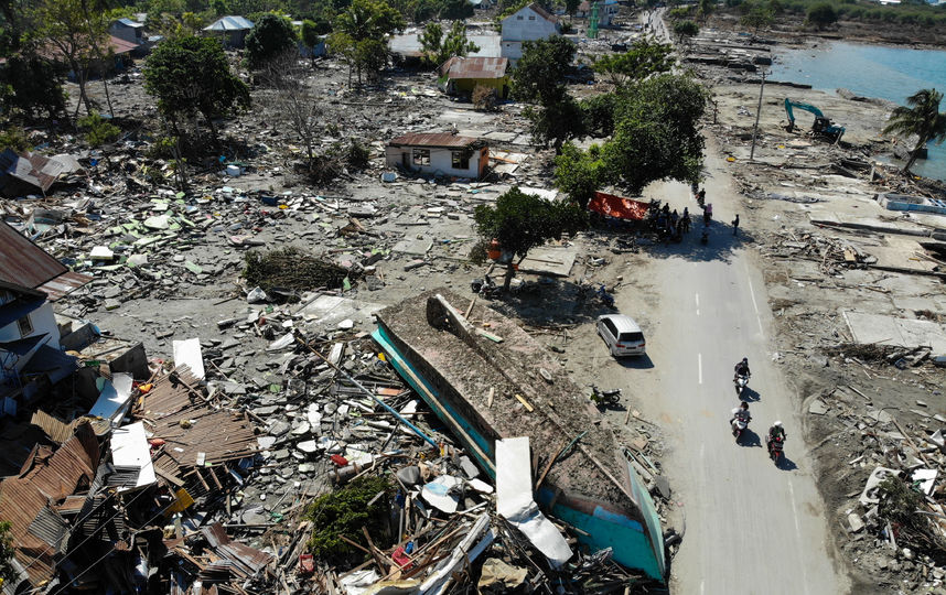 Последствия землетрясения и цунами в Индонезии. Фото AFP