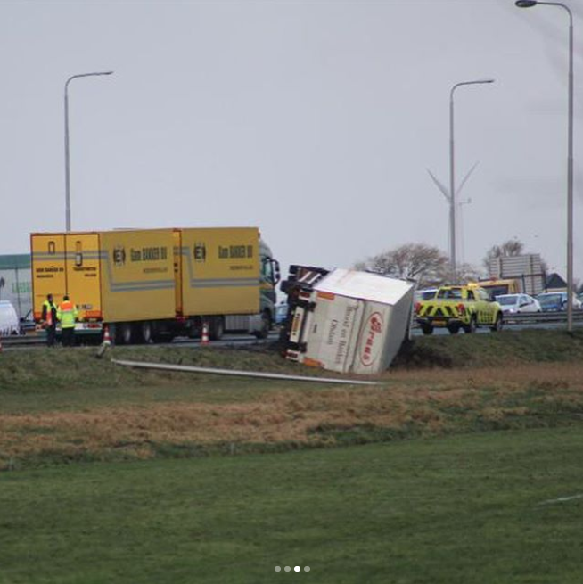 Ураган в Голландии. Фото Instagram @regiopurmerend