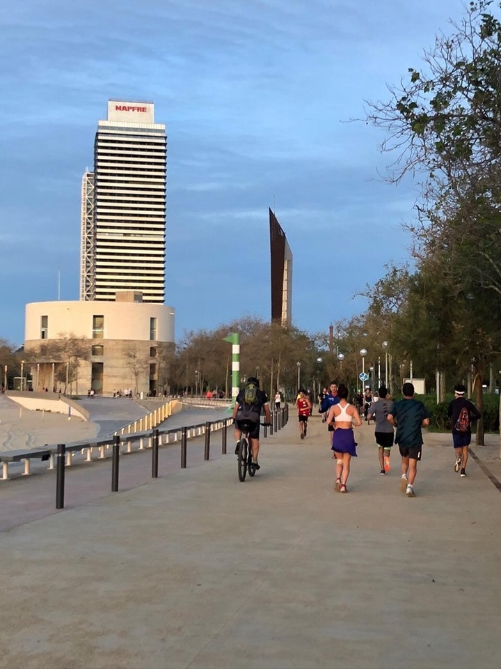 Барселона ранним утром 2 мая, в первый день послаблений. Фото Любовь Егорова