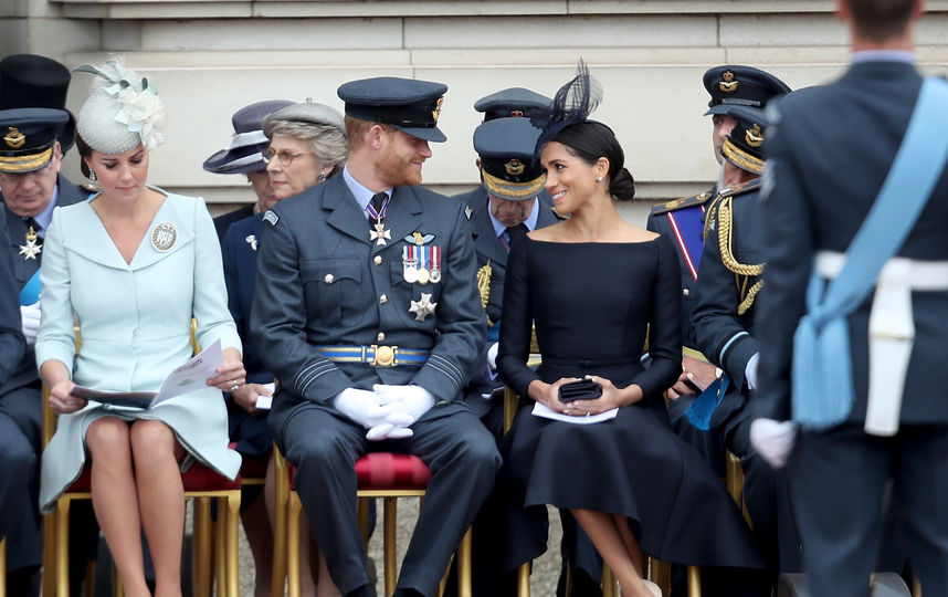 Меган Маркл, принц Гарри и Кейт Миддлтон. Фото Getty