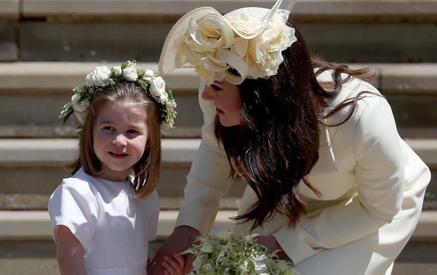 Кейт Миддлтон заметили в лондонском пабе вместе с принцессой Шарлоттой