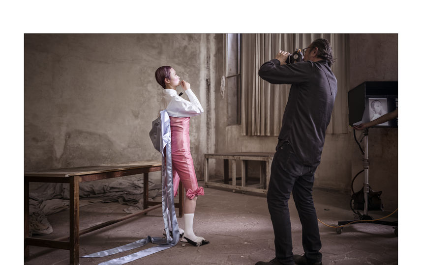 Крис Ли. Бэкстейдж фото. Фото Алессандро Скотти, фотографии со съемок Календаря Pirelli 2020 Паоло Роверси