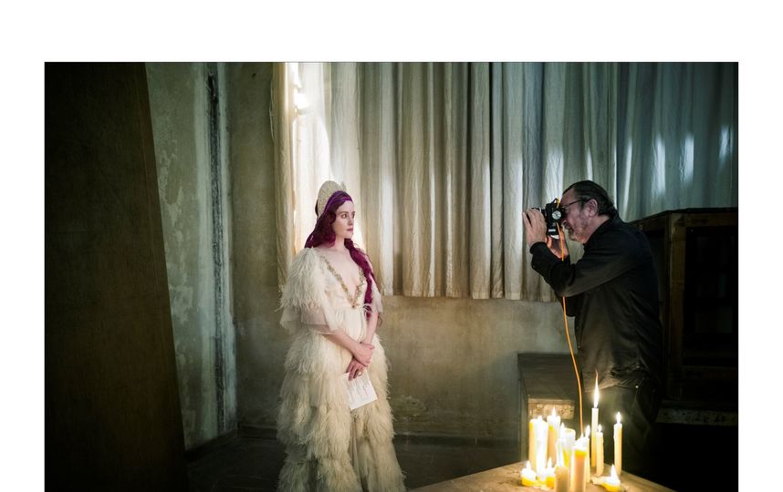 Клэр Фой. Бэкстейдж фото. Фото Алессандро Скотти, фотографии со съемок Календаря Pirelli 2020 Паоло Роверси