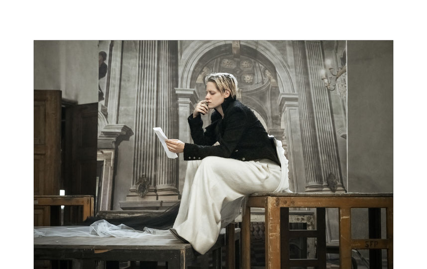 Кристин Стюарт. Бэкстейдж фото. Фото Алессандро Скотти, фотографии со съемок Календаря Pirelli 2020 Паоло Роверси