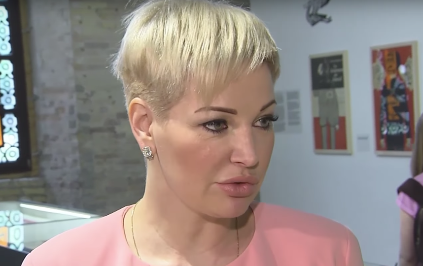 Мария Максакова в новом образе. Фото Скриншот Youtube