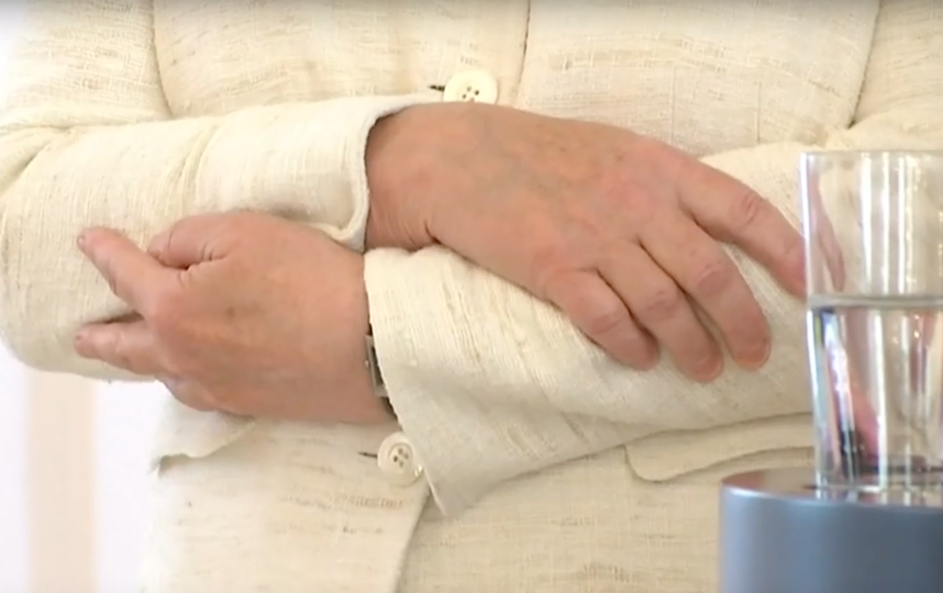 Ангела Меркель на встрече с президентом ФРГ. Фото Скриншот/ euronews (Türkçe), Скриншот Youtube