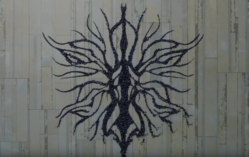 По словам Айрис ван Херпен, она давно хотела посотрудничать с актрисой. Фото Скриншот Youtube