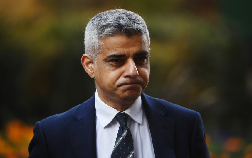 Мэр Лондона сократил себе зарплату из-за пандемии