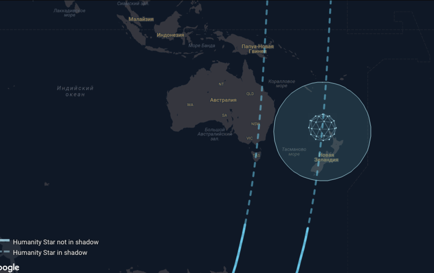 Сейчас спутник пролетает над Новой Зеландией. Фото thehumanitystar.com