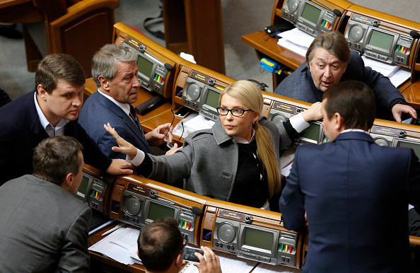 Несколько фракций Верховной рады готовятся к импичменту Порошенко
