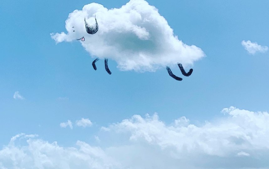 Облака, которые оживил Джадж. Фото https://www.instagram.com/p/CAgZjguHmGa/ и https://twitter.com/chrisjudge