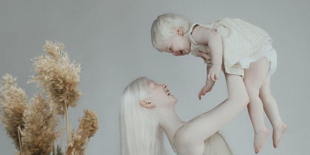 Асель и Камилла.