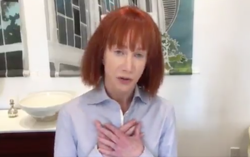 Комик и тележурналист Кэти Гриффин. Фото twitter.com/kathygriffin