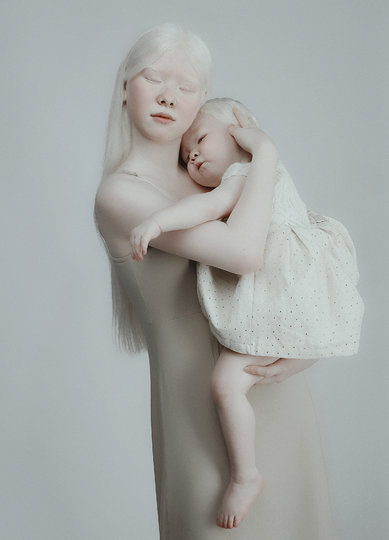 Асель и Камилла. Фото Евгения Волкова/@zhenyavolkova