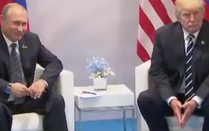 Опубликовано видео начала первой встречи Путина и Трампа