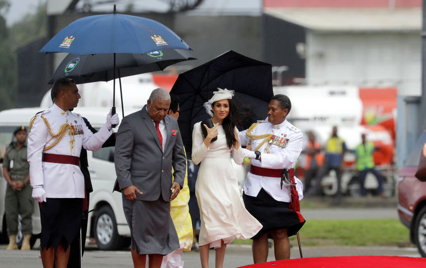 Меган Маркл и принц Гарри прилетели на Фиджи. Фото Getty
