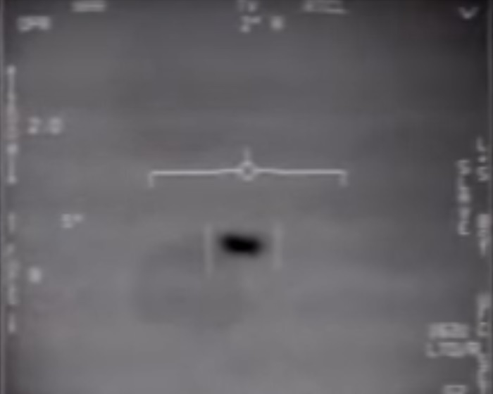 Пентагон опубликовал кадры с НЛО: видео