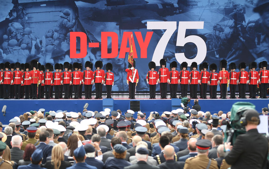 В Портсмуте прошли торжественные мероприятия, приуроченные к 75-летней годовщине высадки союзных войск в Нормандии. Фото AFP