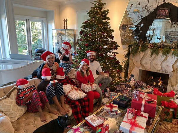 Хайди Клум устроила пижамную вечеринку. Фото скриншот instagram.com/heidiklum/