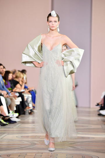 Показ Armani. Фото Getty