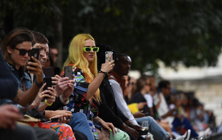 Показ Louis Vuitton в Париже. Фото AFP