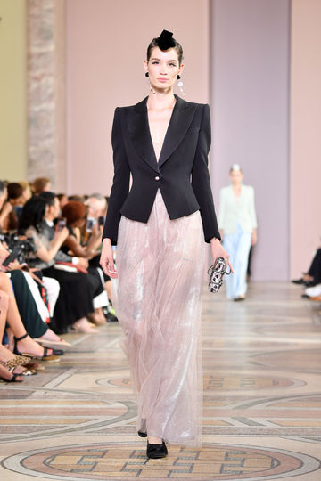 Показ Armani. Фото Getty