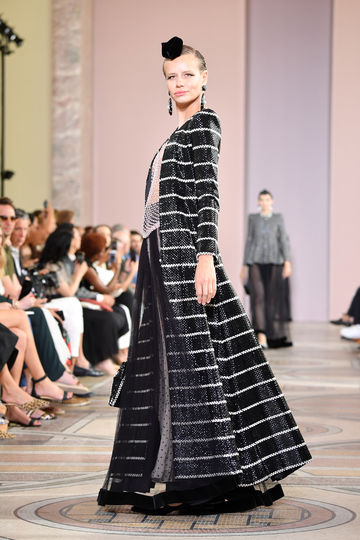 Показ Armani. Фото Getty