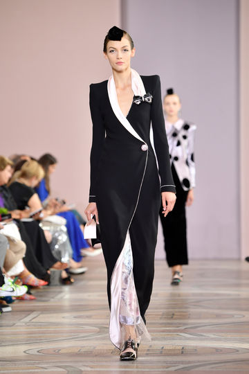 Показ Armani. Фото Getty