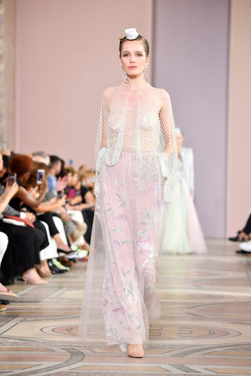 Показ Armani. Фото Getty