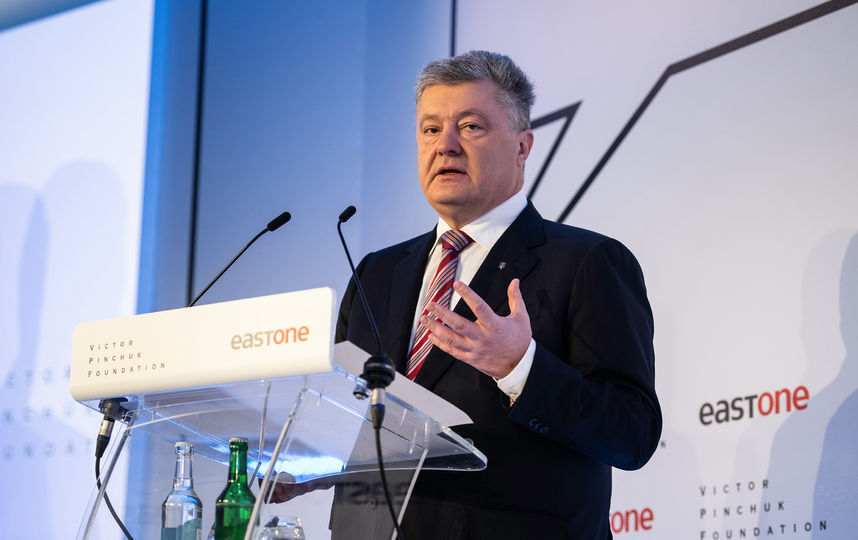 Порошенко объявил о выдвижении на второй срок