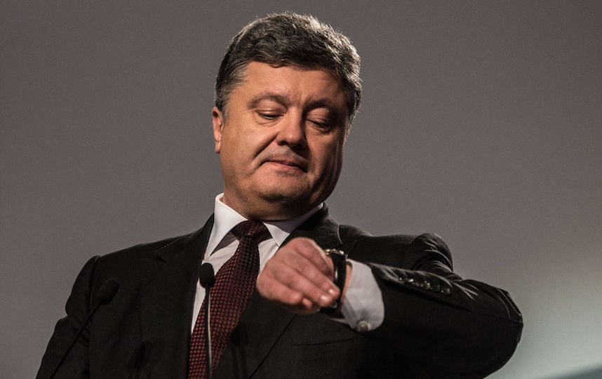 Порошенко распорядился изменить статус Крыма